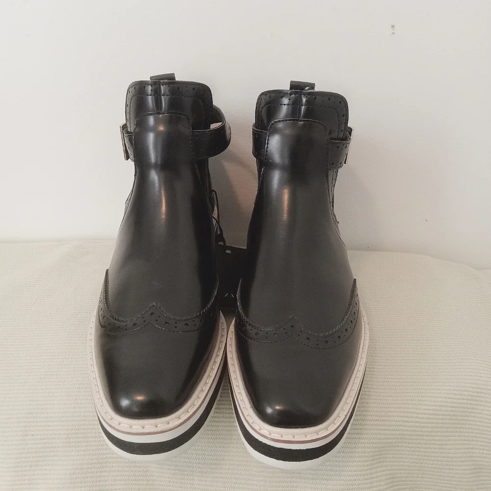 Zara Basic Black Patent Vegan Leather Wingtip Platform Buckle Ankle Boots Sz 7.5 - Picture 5 of 8